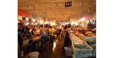 三亞一海產(chǎn)品攤位銷(xiāo)售的黃骨魚(yú)、黑魚(yú)檢出違禁物 攤主被罰一萬(wàn)元
